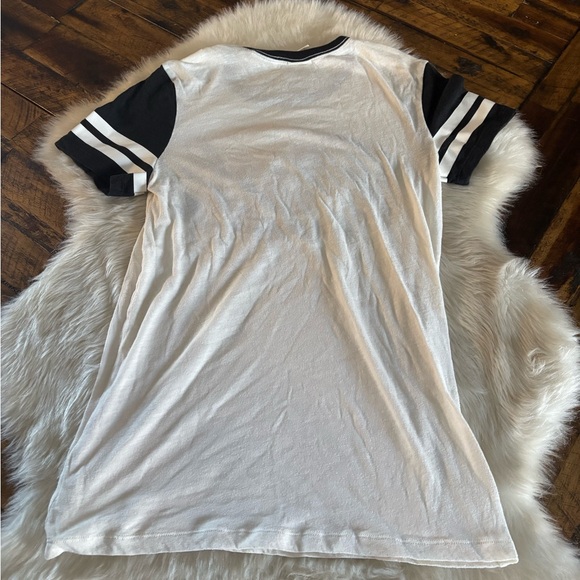 Victoria's Secret PINK White and Black Top - Picture 2 of 5